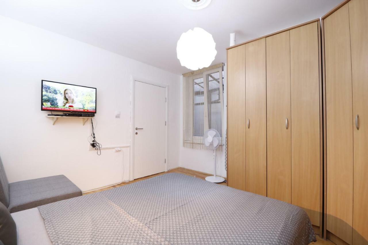 Iva City Center Apartment *
