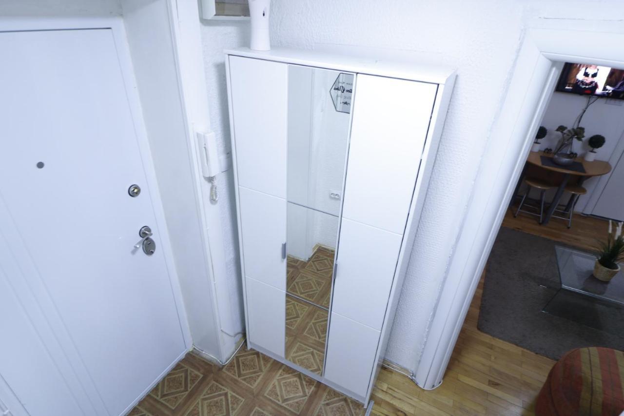 Iva City Center Apartman *